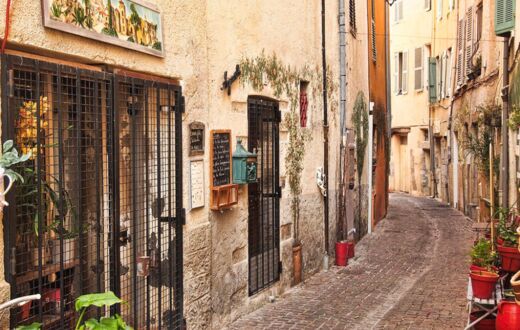 ruelle parcours des arts Hyères centre ville